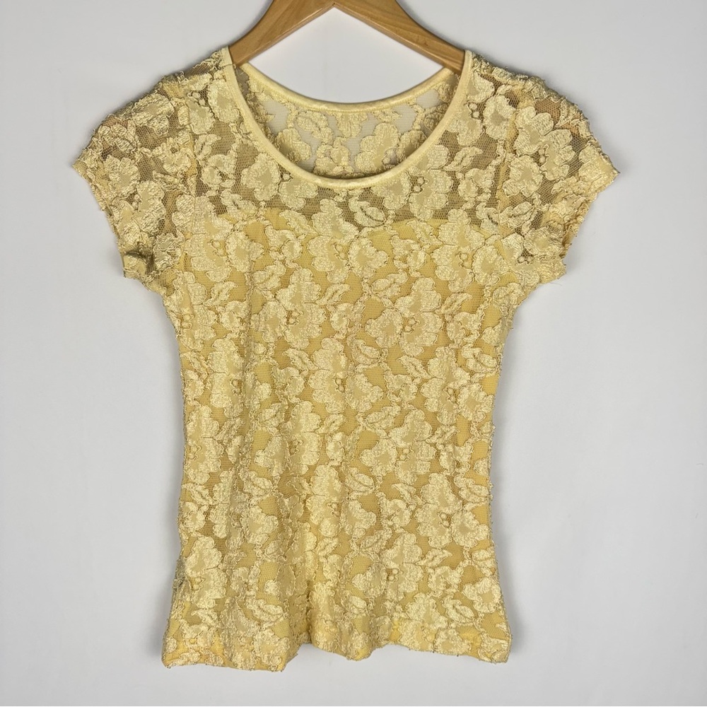 Toska Elegant Lace Women’s Top - Cream
